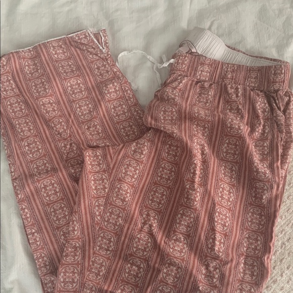 Victoria's Secret Pink Patterned Pj Set - Picture 2 of 7